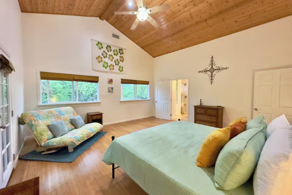 Photo of Bedroom in Keaau