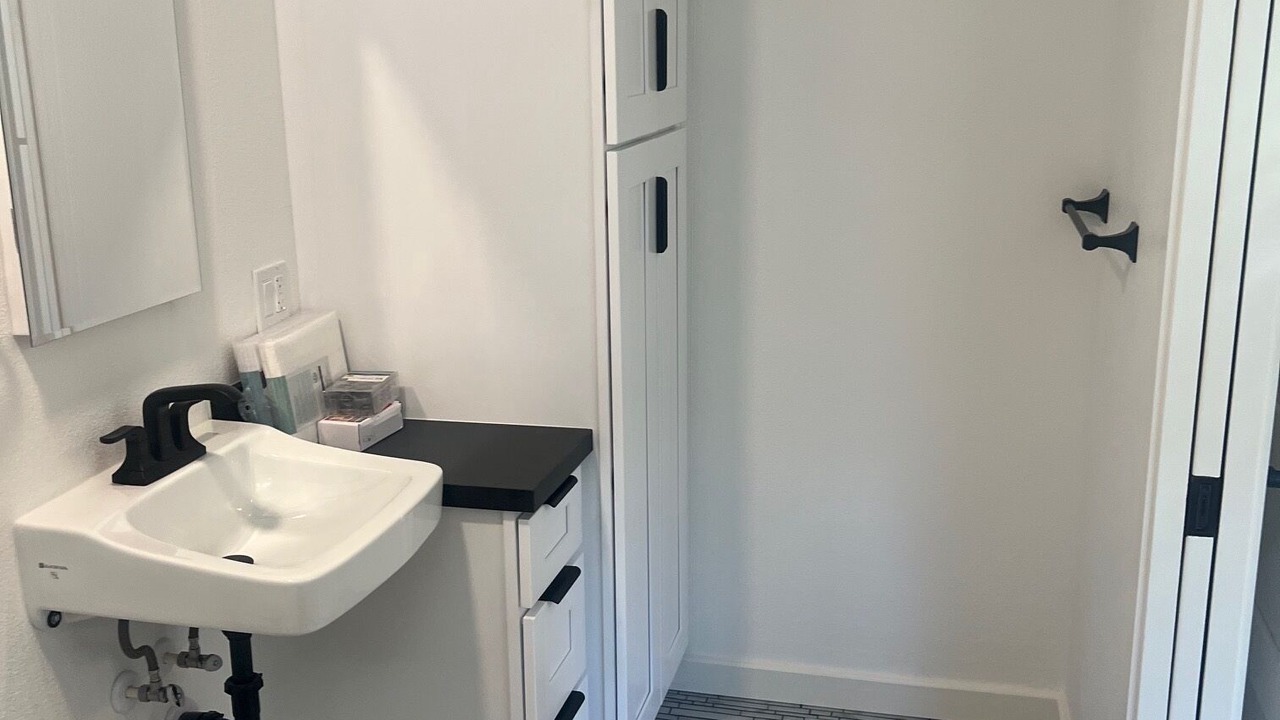 Photo of Bathroom in Volcano