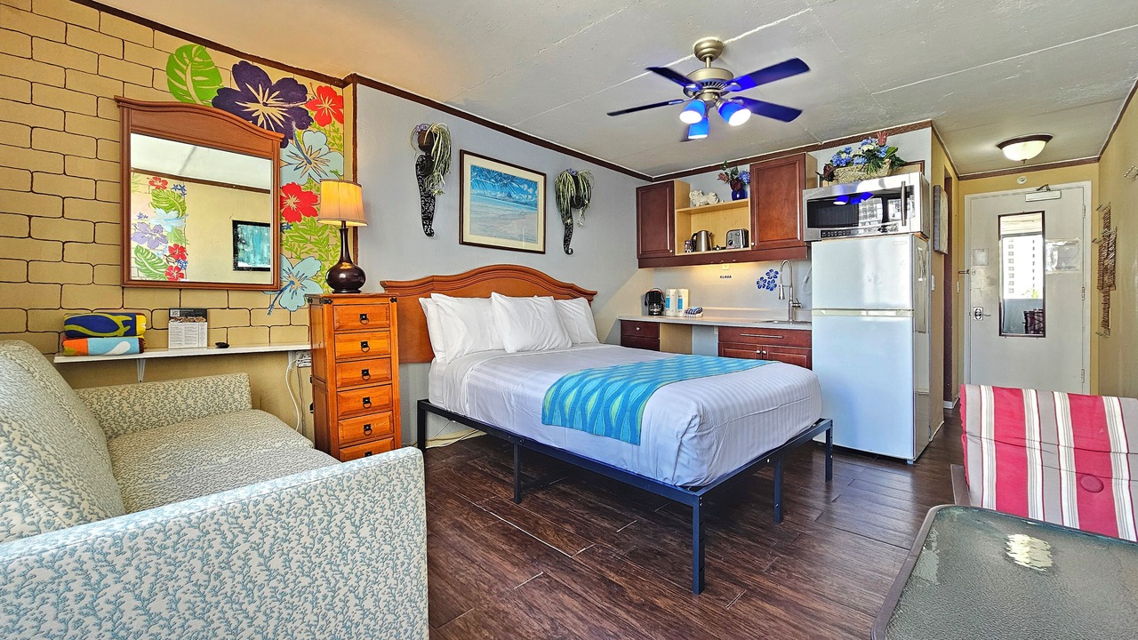 Photo of Bedroom in Waikiki