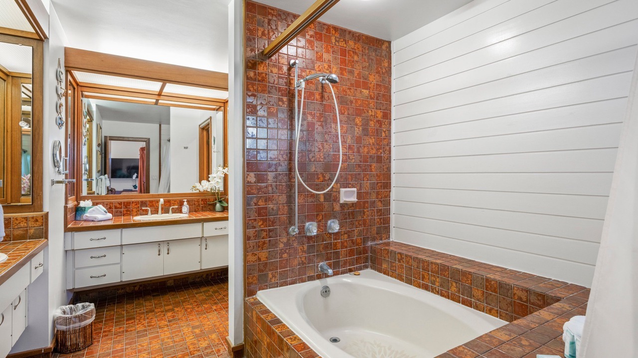 Photo of Bathroom in Kapalua