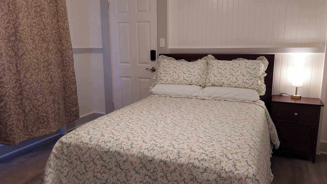Photo of Bedroom in Hilo
