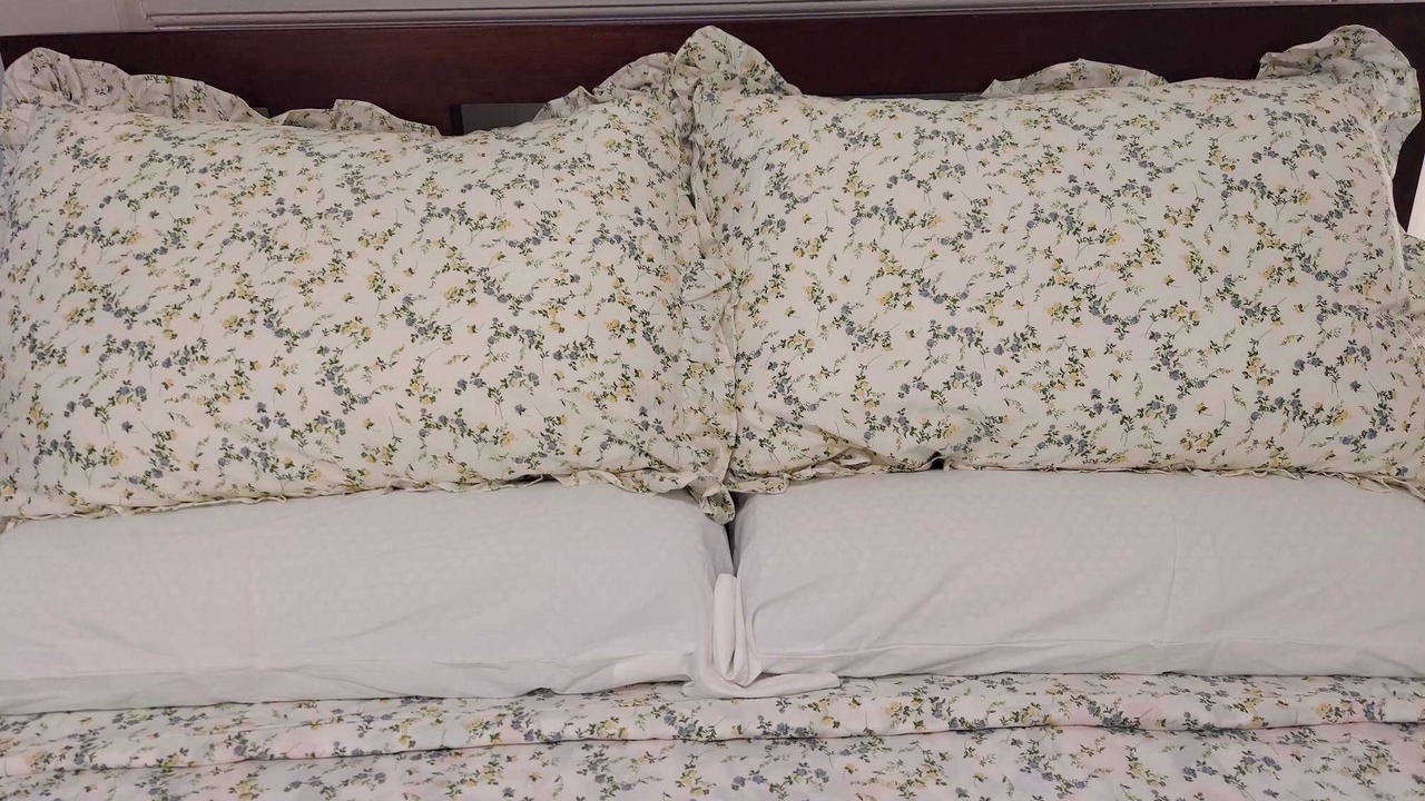 Photo of Bedroom in Hilo