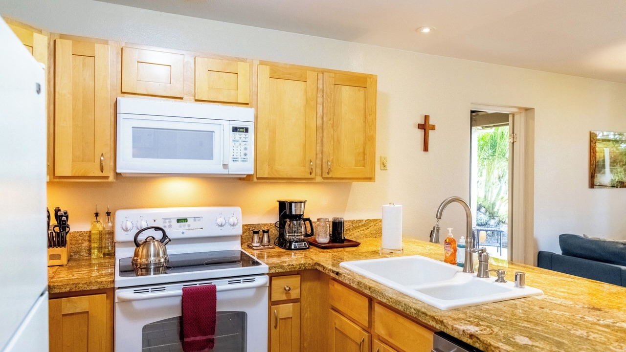 Photo of Kitchen in Waikoloa