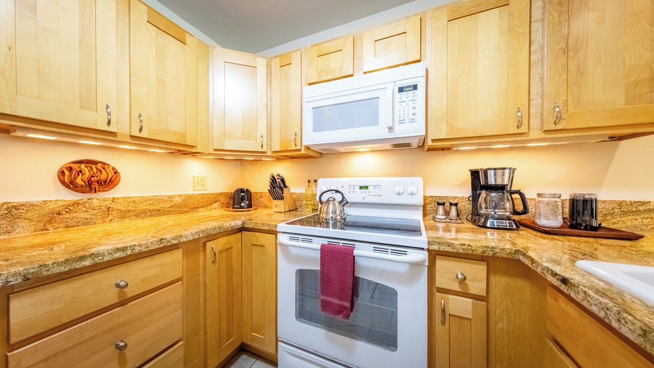 Photo of Kitchen in Waikoloa