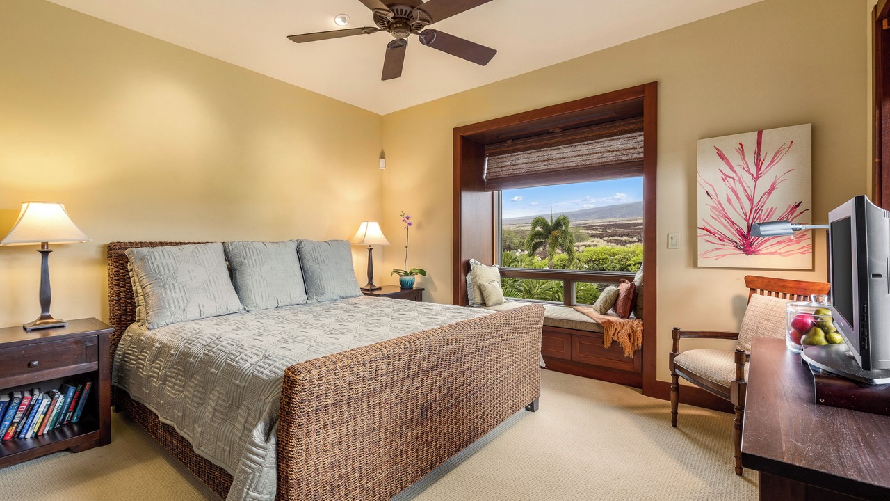Photo of Bedroom in Kaupulehu