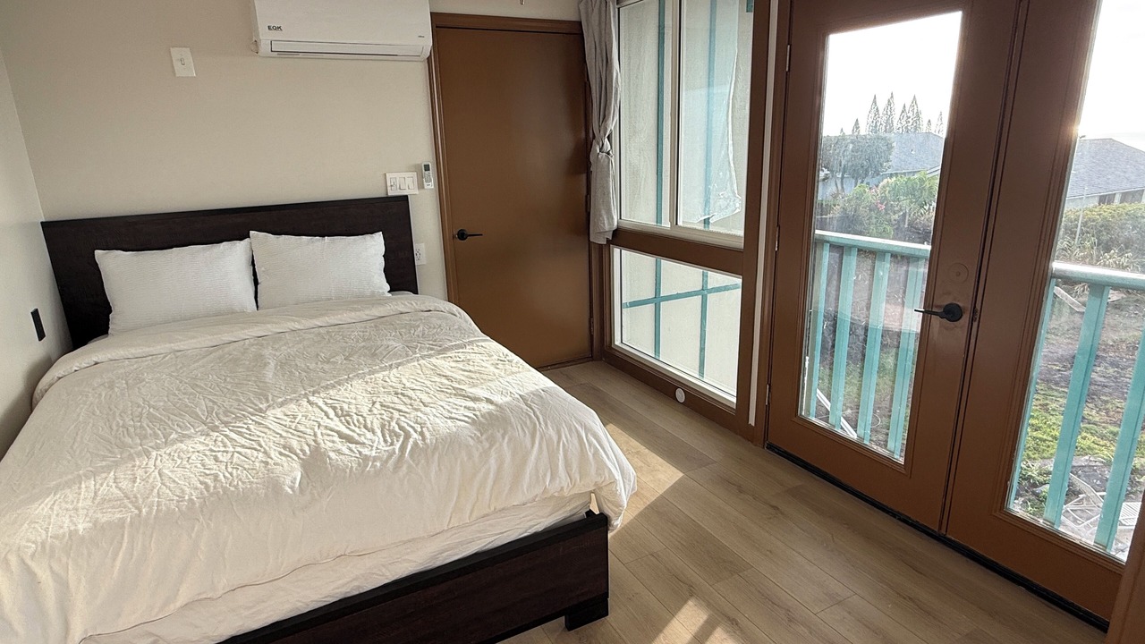Photo of Bedroom in Historic Kailua Village