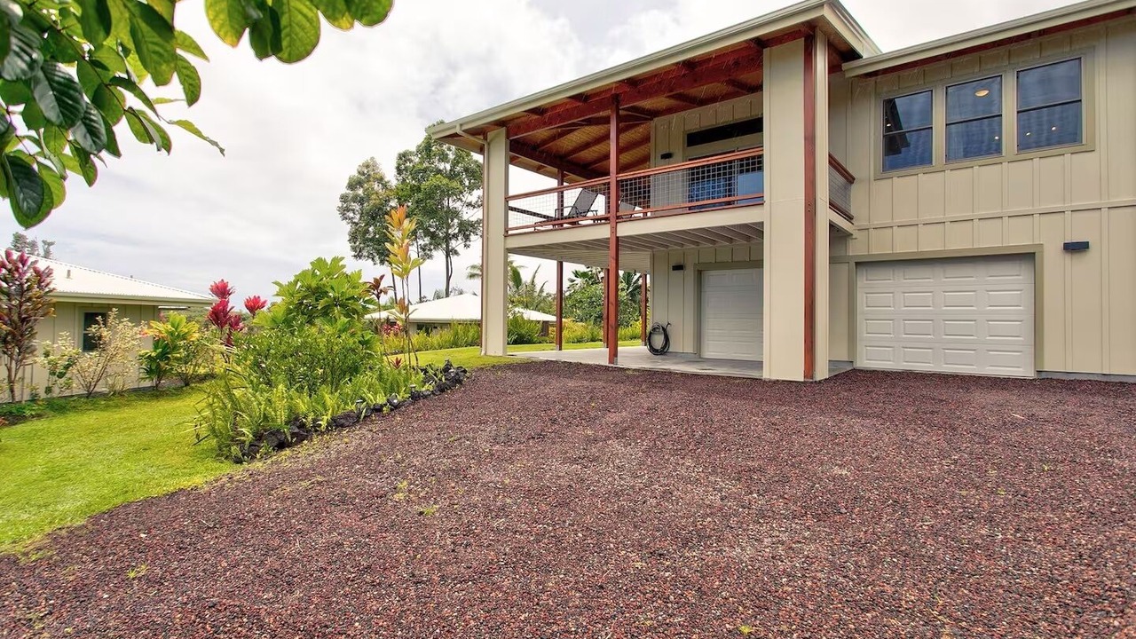 Photo of Outdoor in Puna Palisades