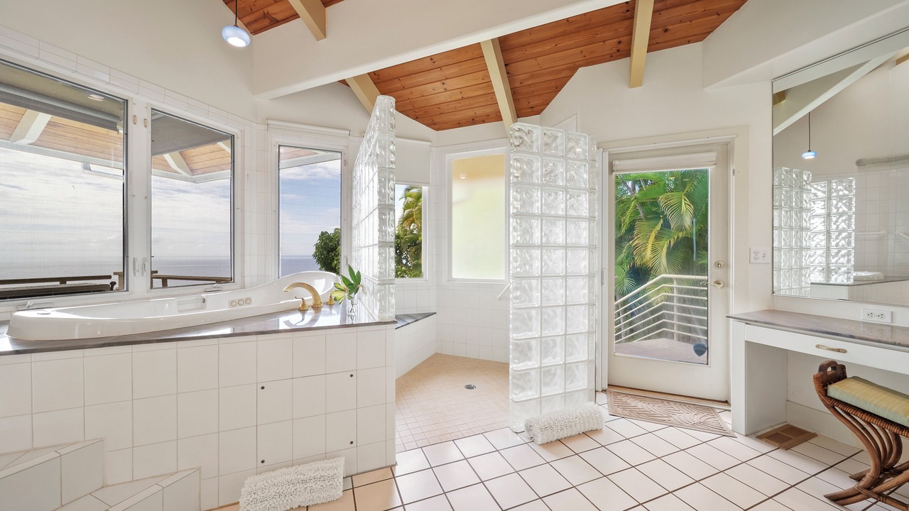 Photo of Bathroom in Pupukea