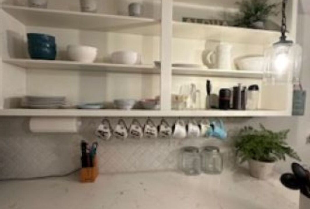 Photo of Kitchen in Makaha Valley