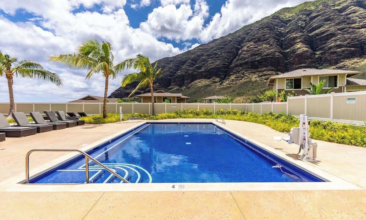Photo of Outdoor in Makaha Valley