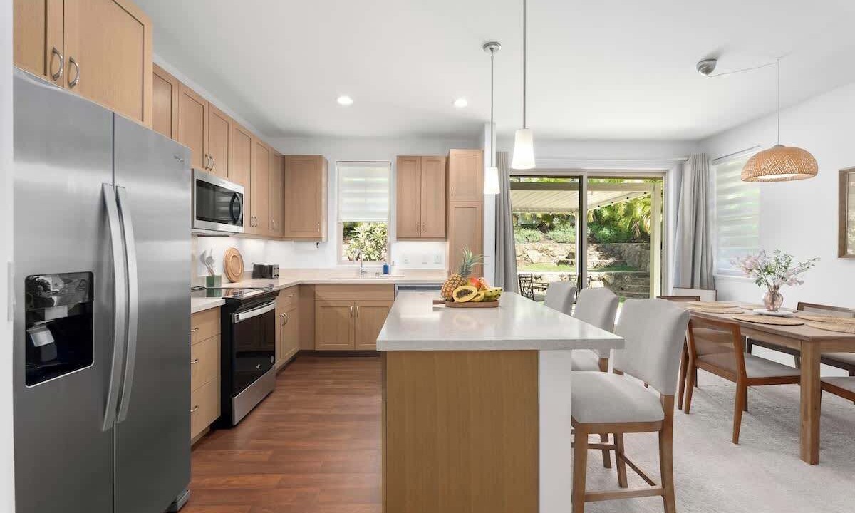 Photo of Kitchen in Makaha Valley
