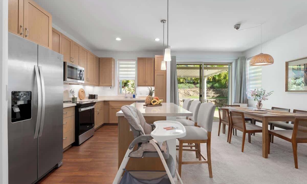 Photo of Kitchen in Makaha Valley