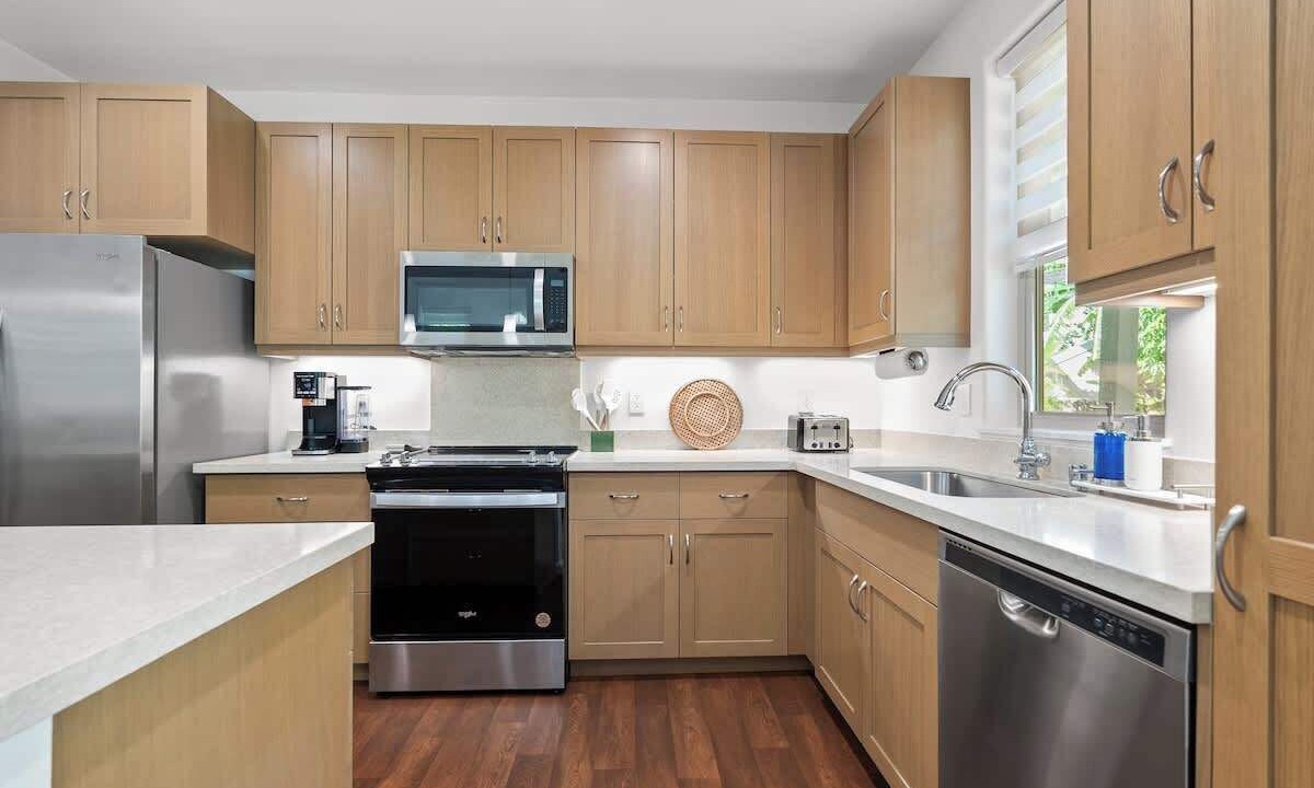 Photo of Kitchen in Makaha Valley