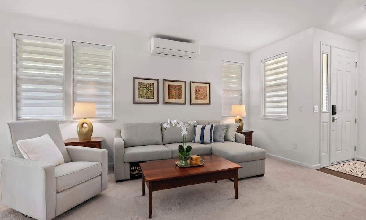 Photo of Livingroom in Makaha Valley