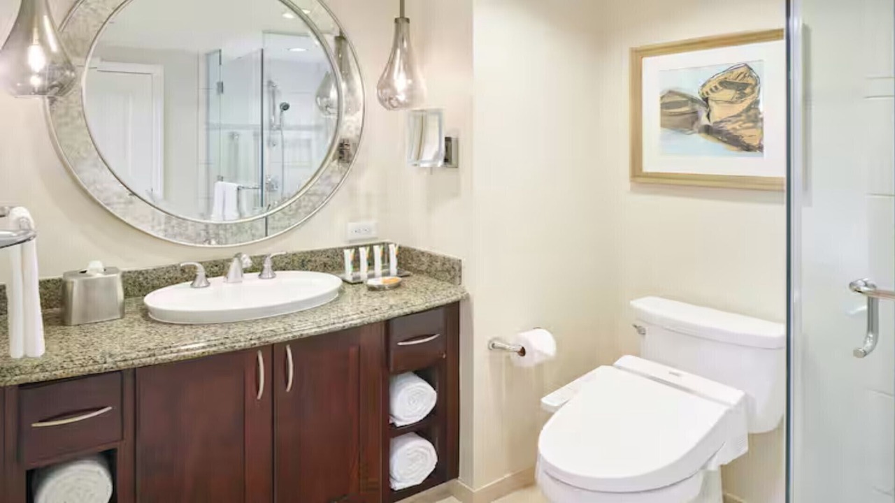 Photo of Bathroom in Waikiki