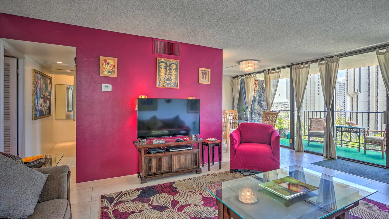 Photo of Livingroom in Waikiki