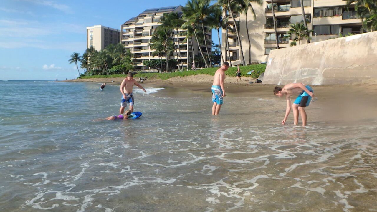 Photo of Others in Kahana