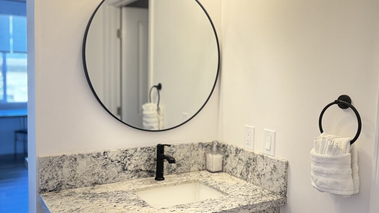 Photo of Bathroom in Wailuku