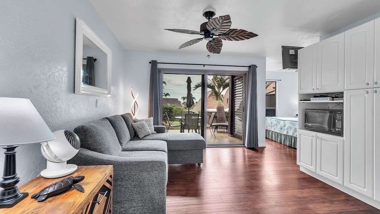 Photo of Livingroom in Punaluu