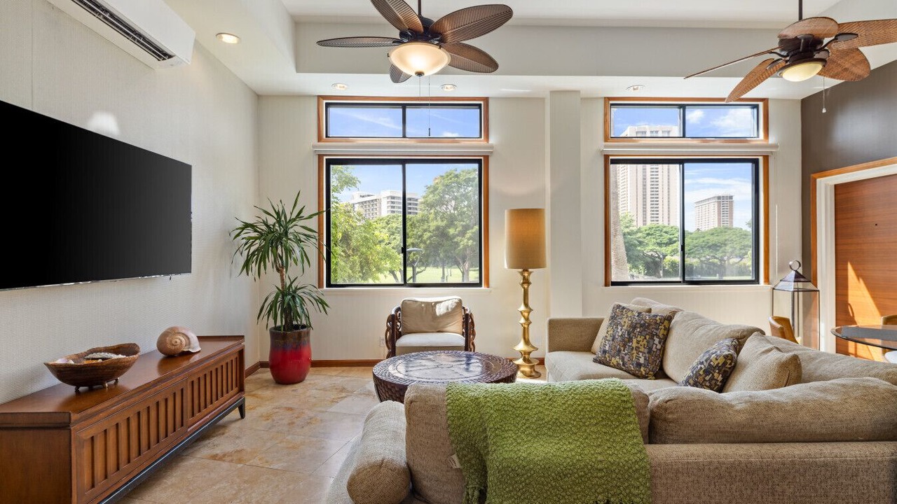 Photo of Bedroom in Waikiki