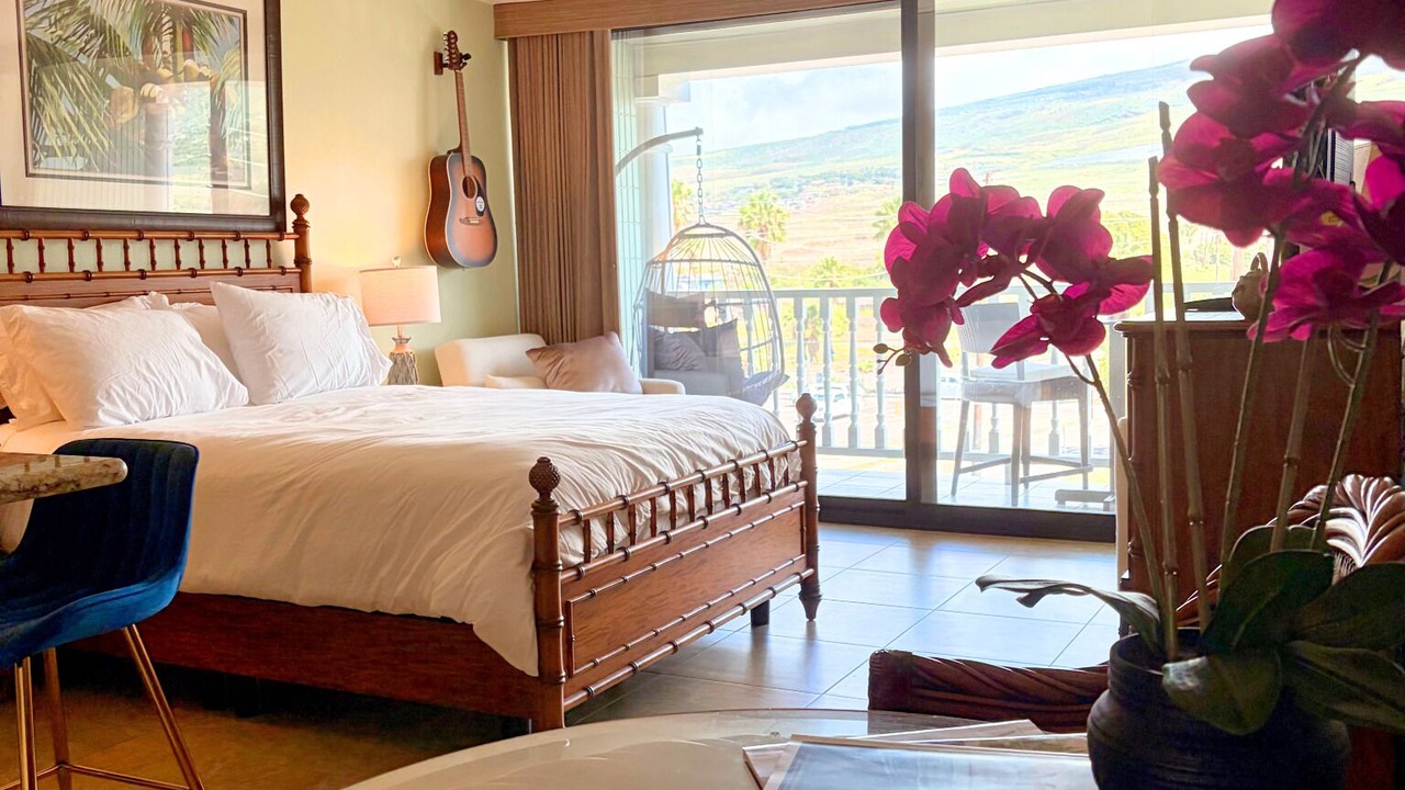 Photo of Bedroom in Historic Lahaina Front Street