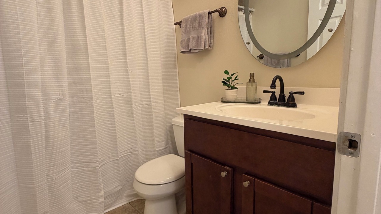 Photo of Bathroom in Historic Kailua Village