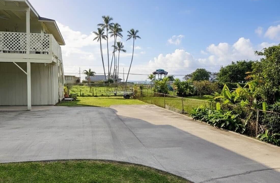 Photo of Outdoor in Ka'a'awa