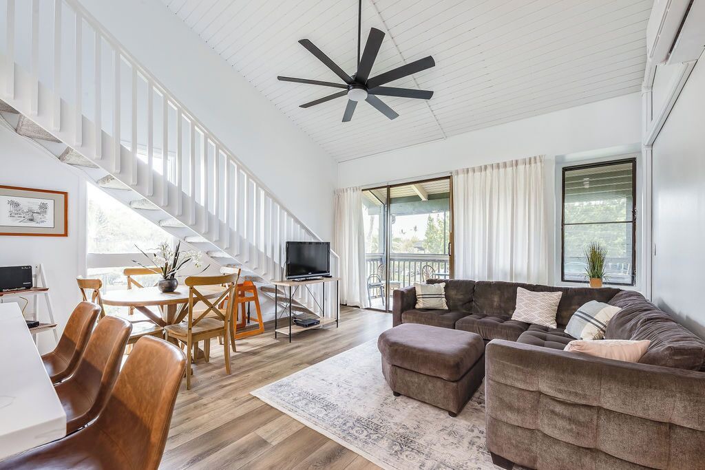 Photo of Livingroom in Kahuku