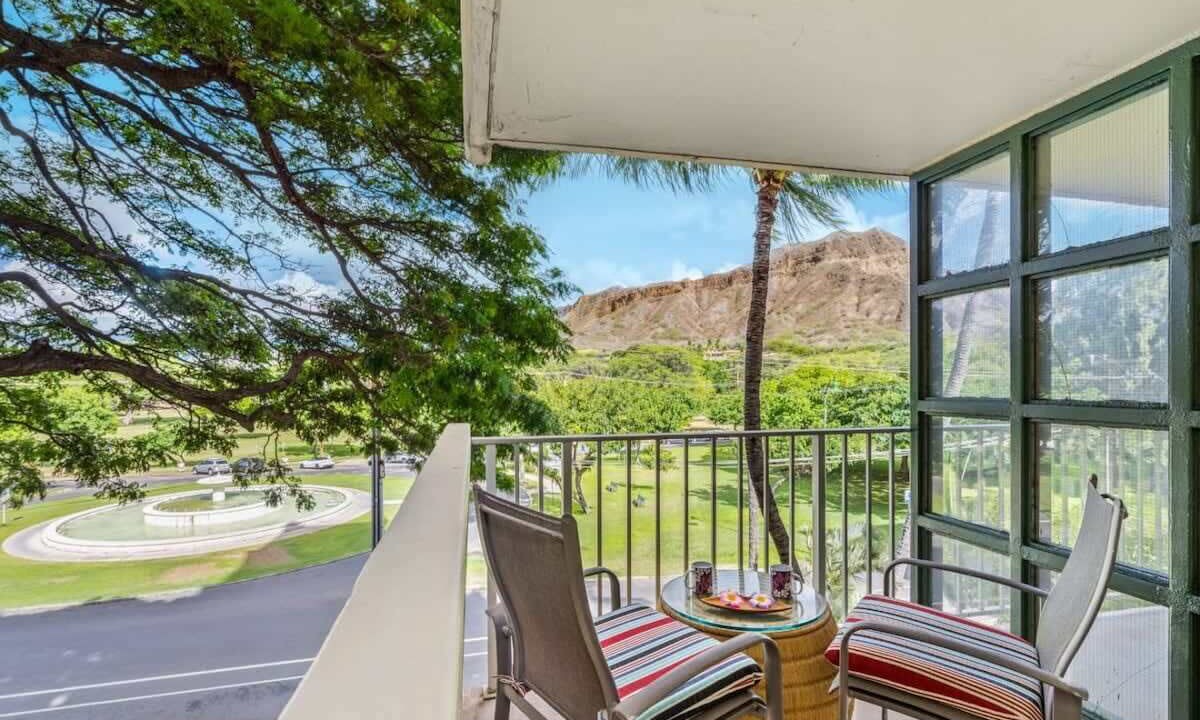Photo of Outdoor in Diamond Head - Kapahulu - St. Louis