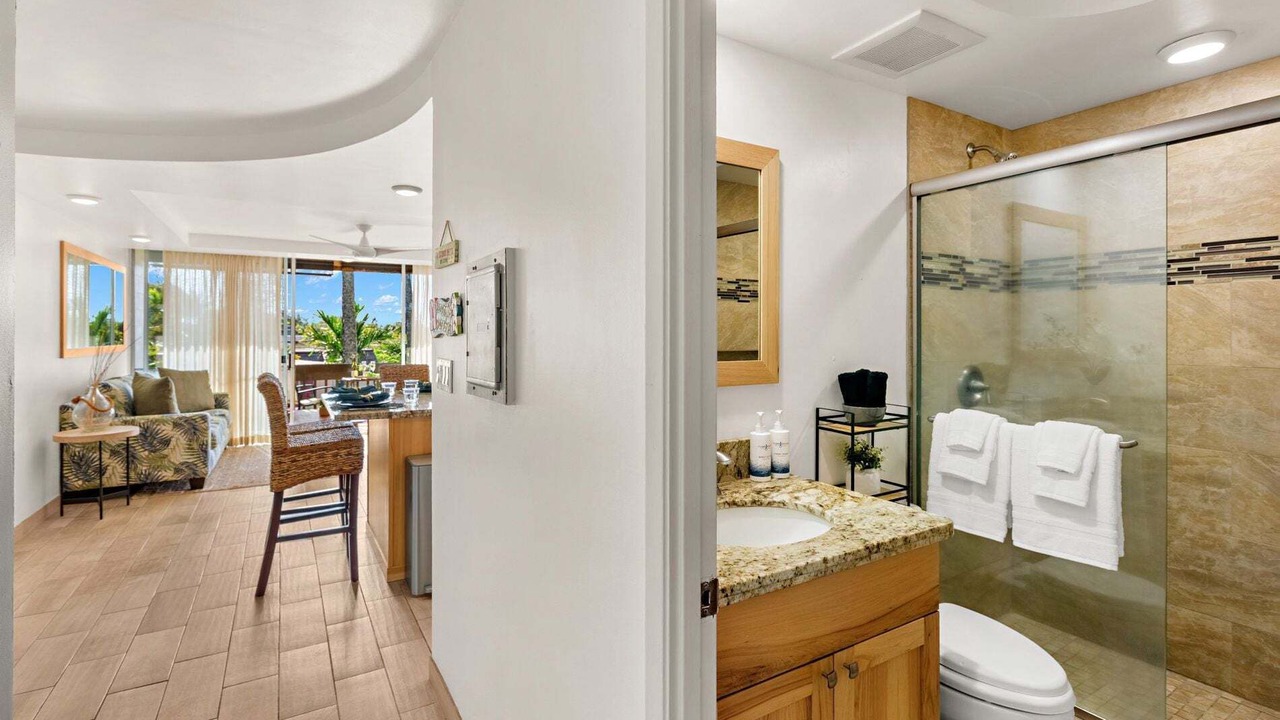 Photo of Bathroom in Napili