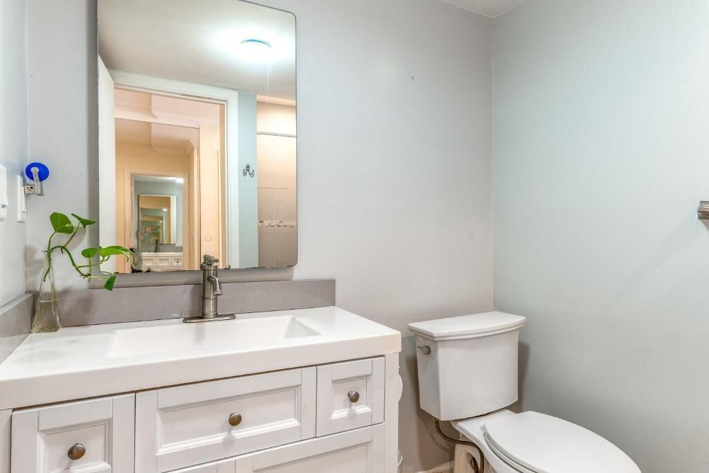 Photo of Bathroom in Historic Kailua Village