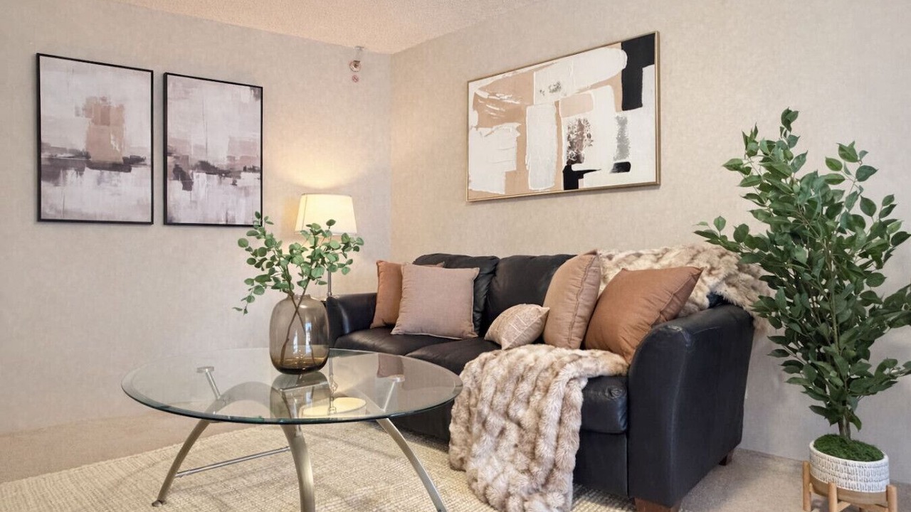 Photo of Livingroom in Downtown Honolulu