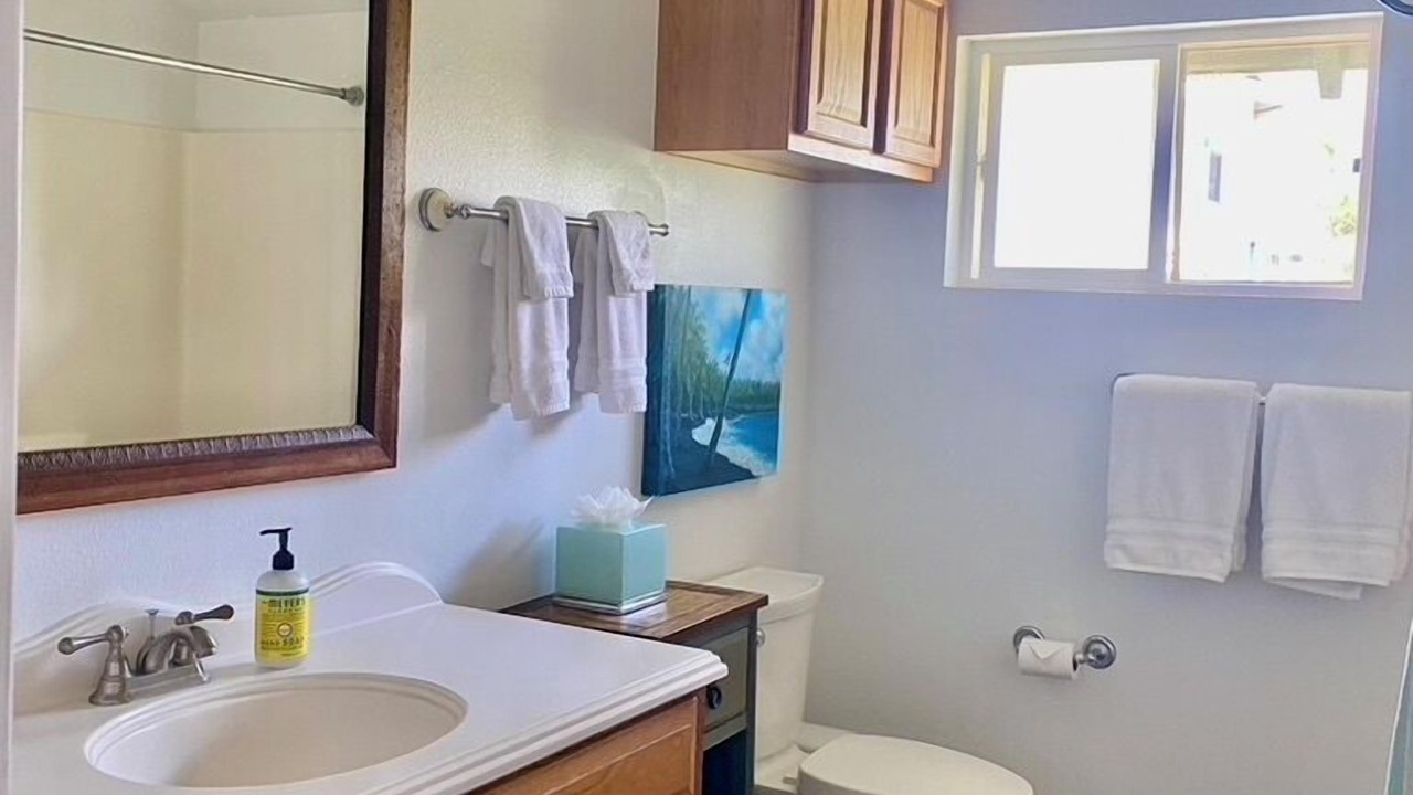 Photo of Bathroom in Kuau