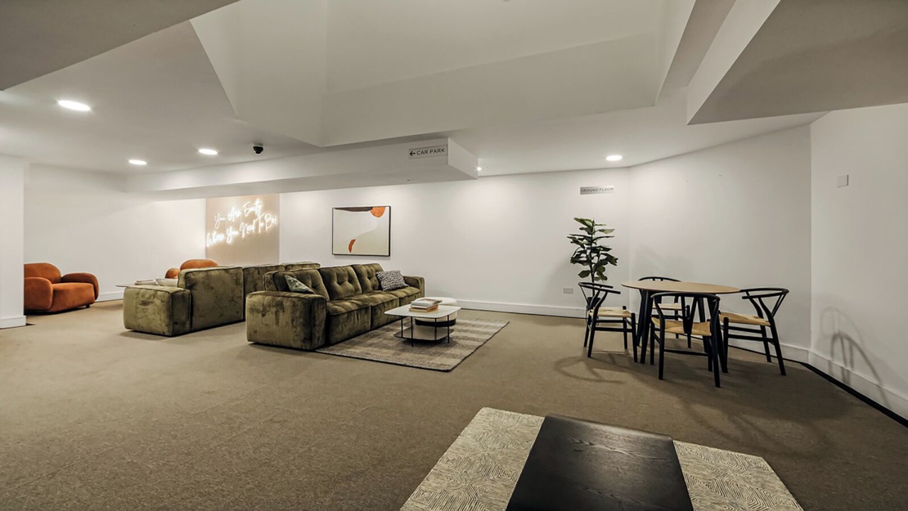 Photo of Livingroom in Syon