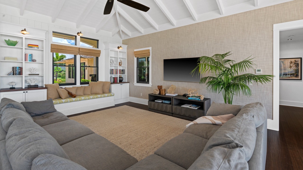 Photo of Livingroom in Poipu