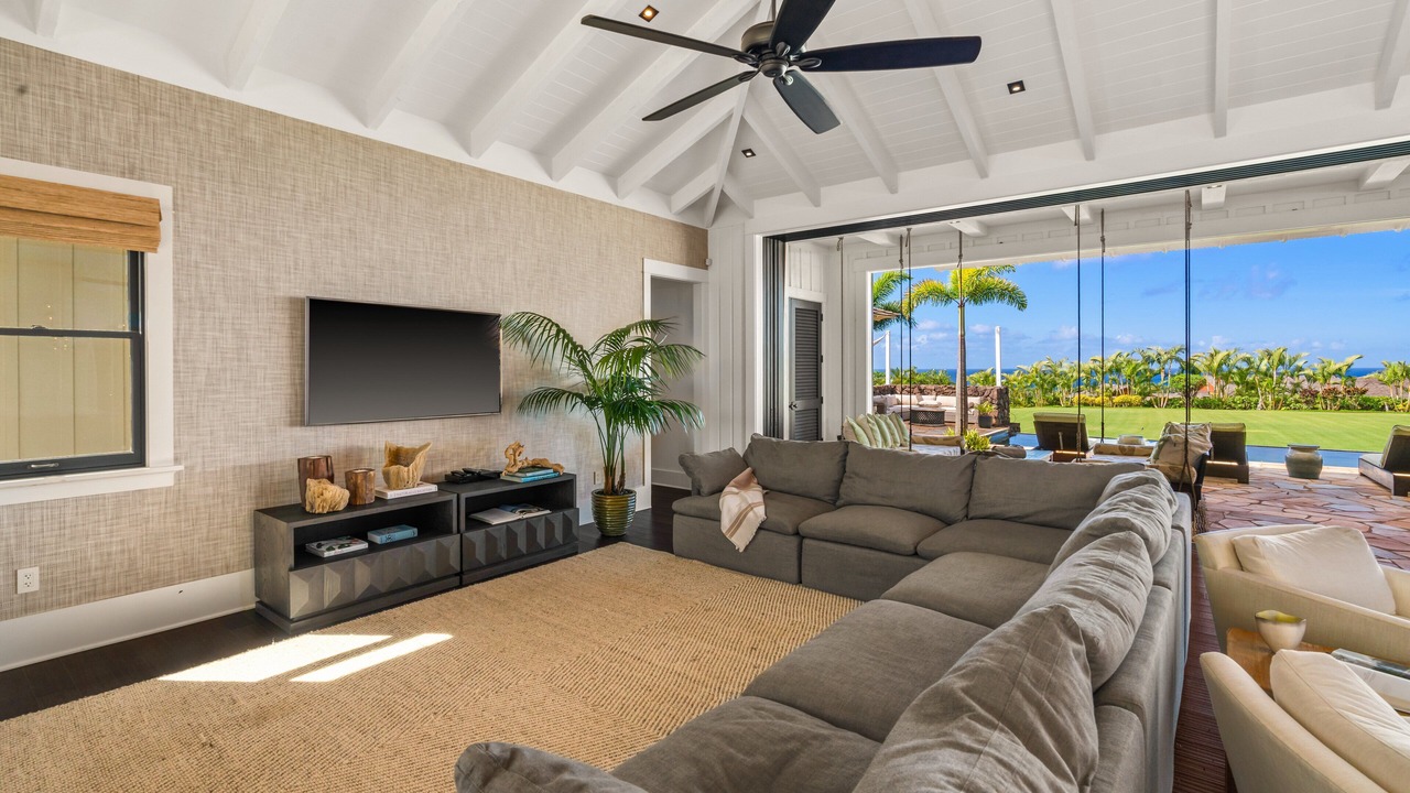 Photo of Livingroom in Poipu
