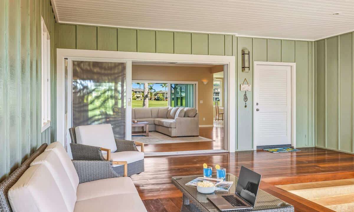 Photo of Bedroom in Poipu