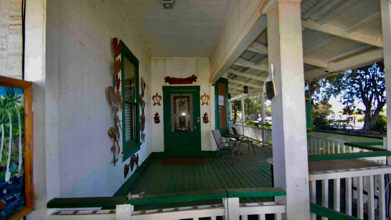 Photo of Others in Naalehu
