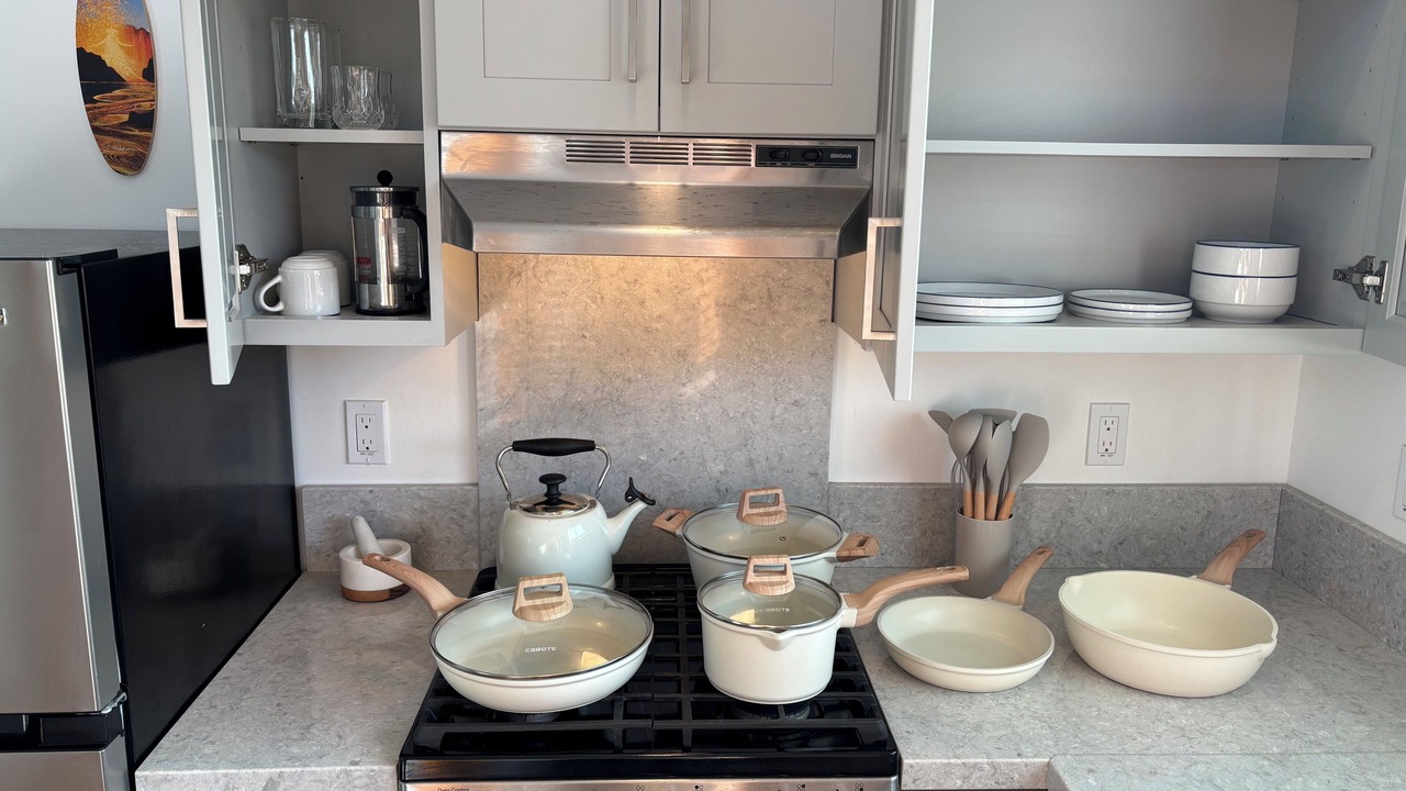Photo of Kitchen in Waa Waa