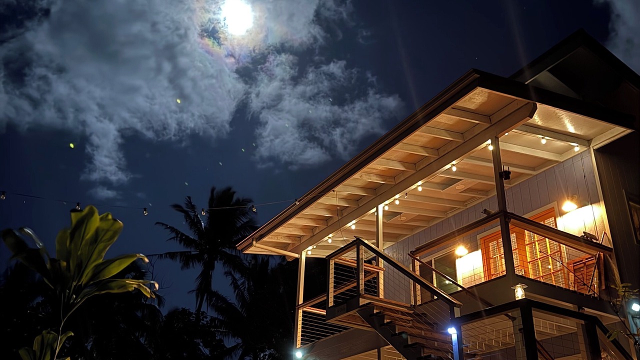Photo of Outdoor in Waa Waa