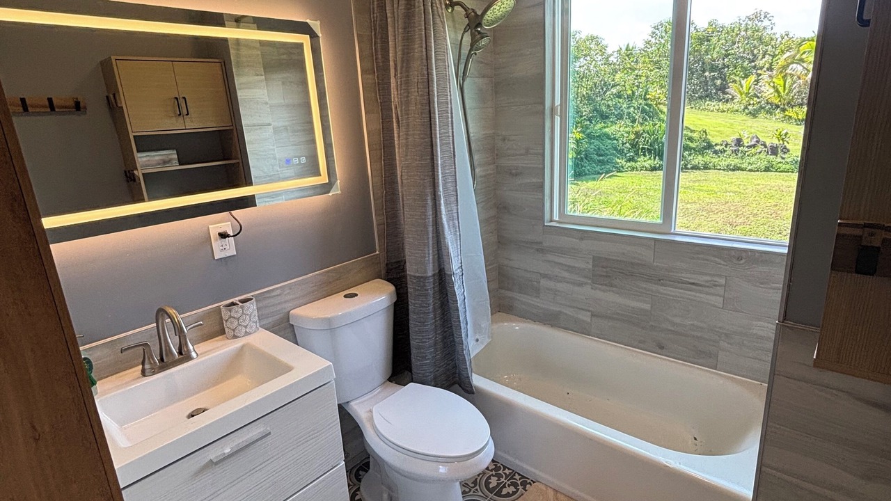Photo of Bathroom in Waa Waa
