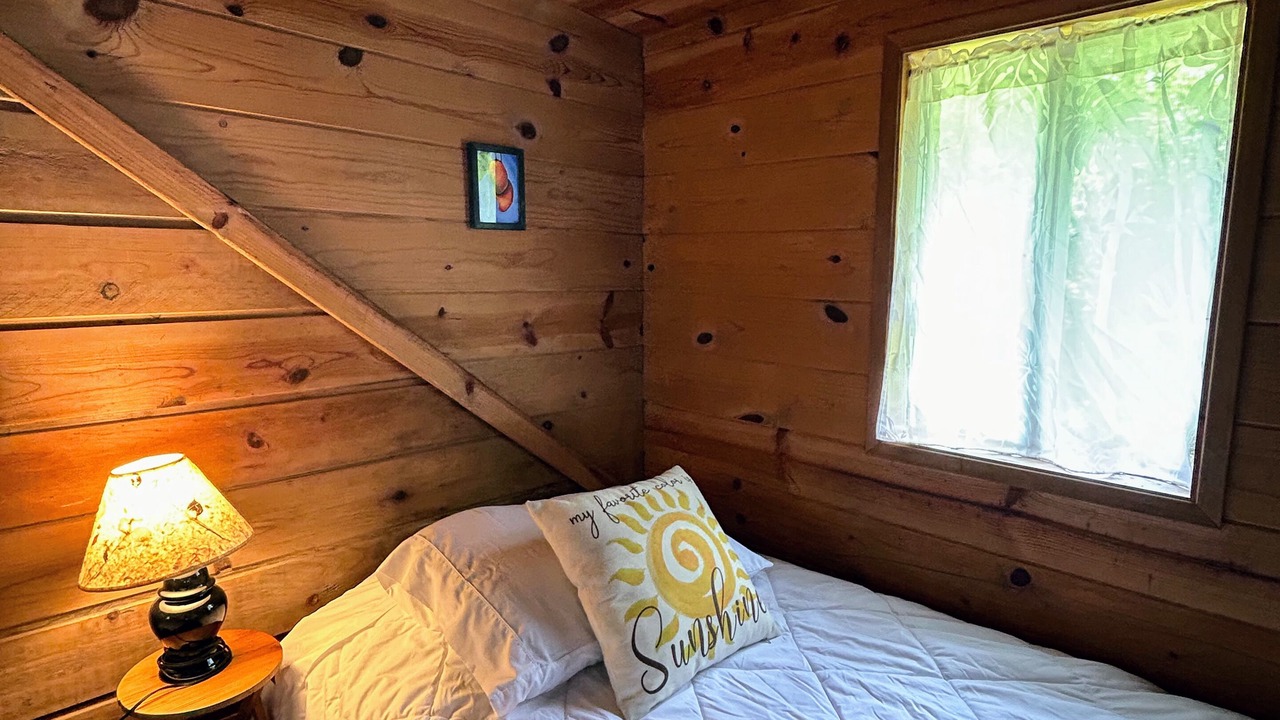 Photo of Bedroom in Fern Acres
