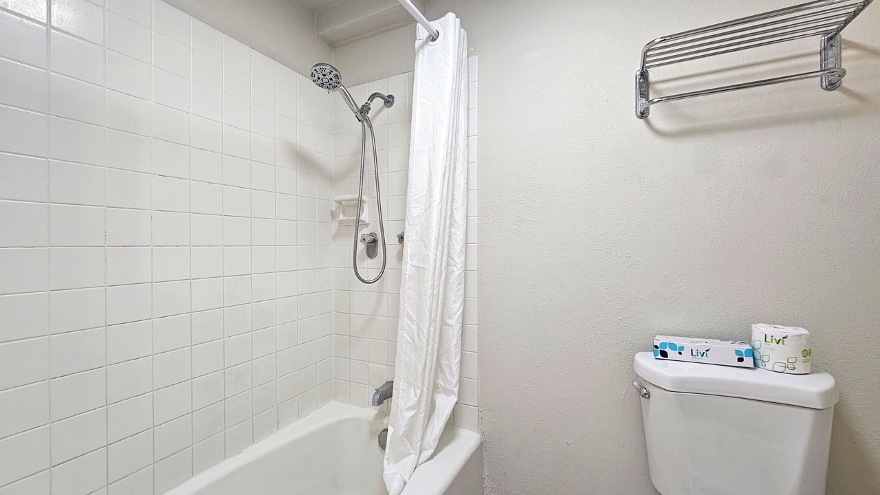 Photo of Bathroom in Waikiki