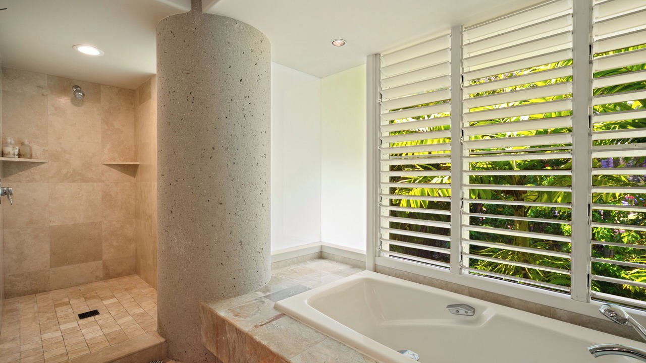 Photo of Bathroom in Kilauea