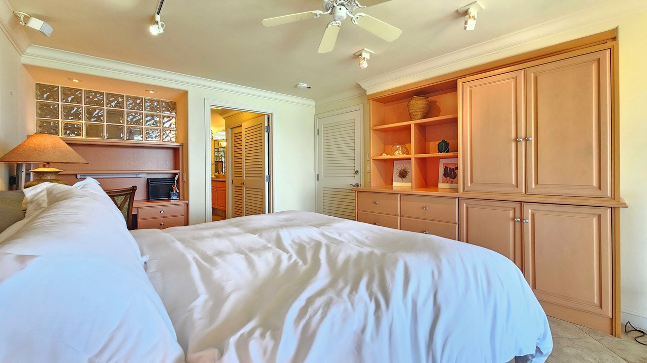 Photo of Bedroom in Diamond Head - Kapahulu - St. Louis