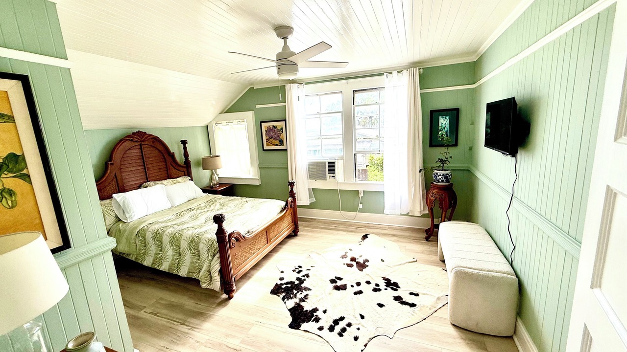 Photo of Bedroom in Hilo