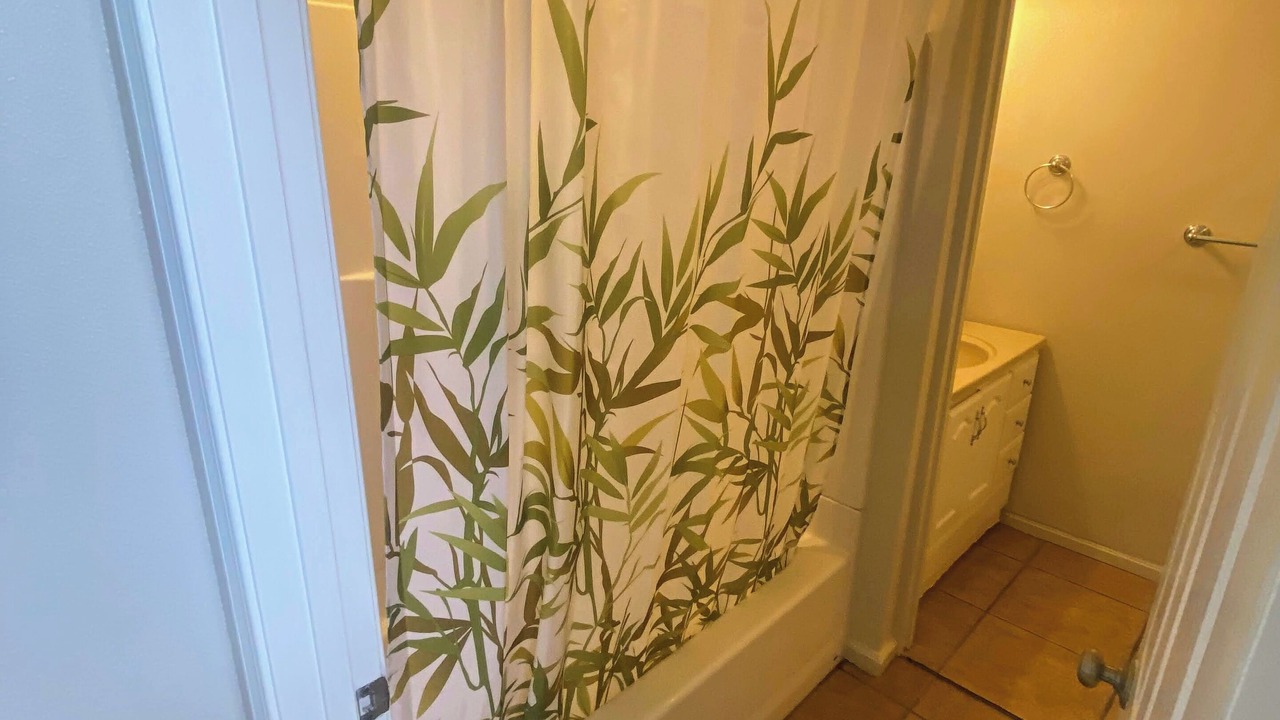 Photo of Bathroom in Kaneohe