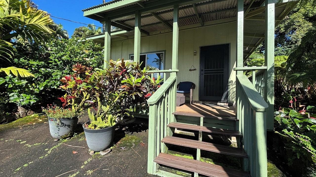Photo of Patio Balcony in Hilo
