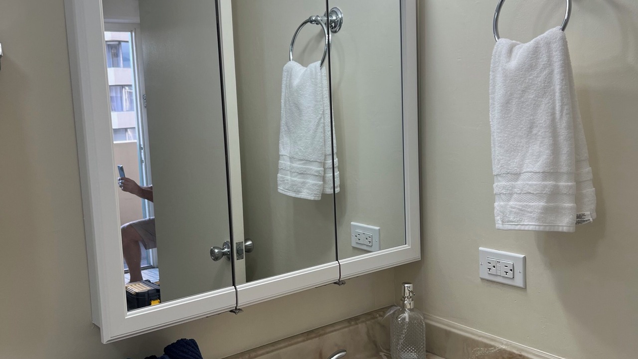 Photo of Bathroom in McCully - Moiliili