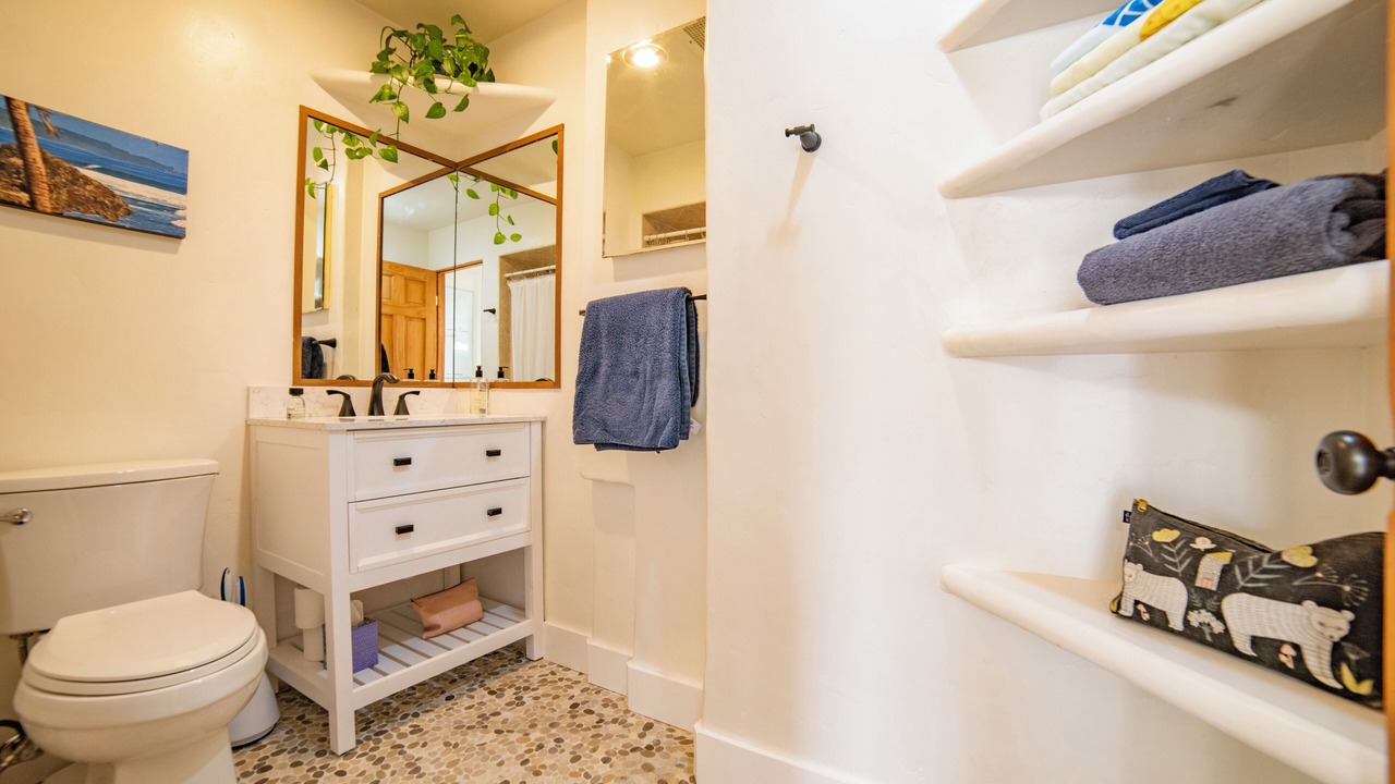 Photo of Bathroom in Kuau